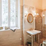 Chateau De Bed & Breakfast