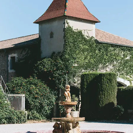Bed & Breakfast Chateau De 4*