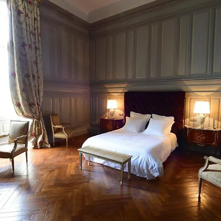 Chateau De Paraza